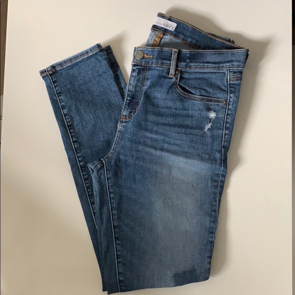Distressed Skinny Jeans